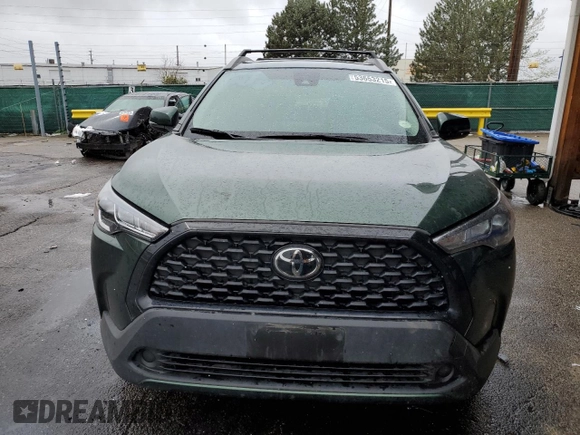 2022 Toyota Corolla Cross LE с VIN 7MUBAABG2NV037163, выставлен на аукционе Copart как лот 53653215 с пробегом 23 400 миль миль и Списание • Salvage title. История ставок и продаж доступна на DreamBid. Изображение 5.