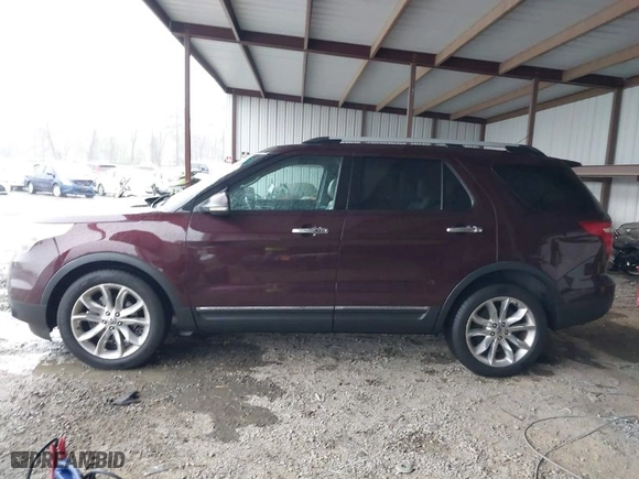 2011 Ford Explorer Limited with VIN 1FMHK8F84BGA30603, listed as a IAAI auction lot 41985168 with 290,035 mi miles. Bid and sale history available at carsss.com. Image 14.