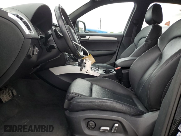 2017 Audi Q5 Premium Plus z VIN WA1M2AFP7HA059780, wystawiony jako Copart lot #56523055 z przebiegiem 83 326 mil mil oraz Szkody całkowita. Historia ofert i sprzedaży dostępna na DreamBid. Obrazek 7.