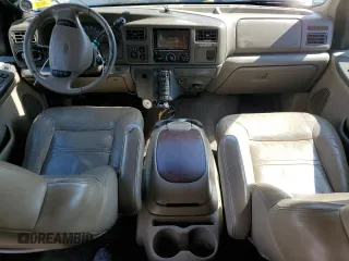 2001 Ford Excursion Limited with VIN 1FMNU43S81EB53398, listed as a Copart auction lot 52118415 with 229,052 mi miles and Clean title. Bid and sale history available at DreamBid. Image 8.