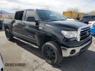 2013 Toyota Tundra with VIN 5TFDW5F17DX307031, listed as a Copart auction lot 49740825 with 113,917 mi miles and Salvage title. Bid and sale history available at DreamBid. Image 4.