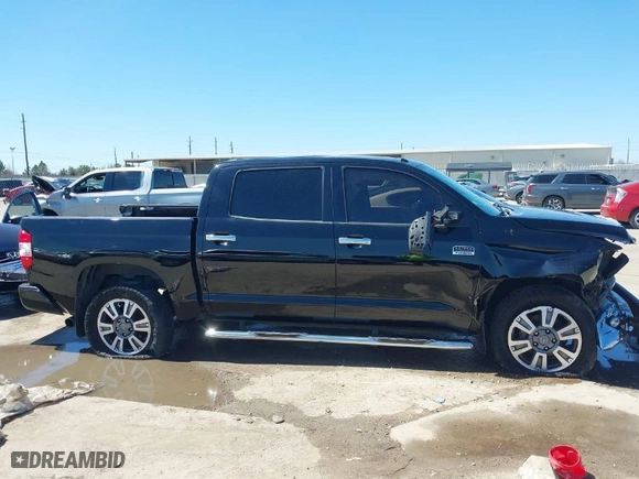 2018 Toyota Tundra 4WD SR5 with VIN 5TFAW5F14JX772459, listed as a IAAI auction lot 41759097 with 89,571 mi miles. Bid and sale history available at carsss.com. Image 14.
