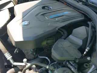 2021 BMW 3 Series 330e xDrive z VIN 3MW5P9J08M8B52752, wystawiony jako IAAI lot #42664424 z przebiegiem 44 720 mil mil oraz . Historia ofert i sprzedaży dostępna na DreamBid. Obrazek 19.