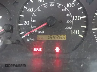 2001 Toyota Solara SE z VIN 2T1CG22P31C437576, wystawiony jako IAAI lot #42447345 z przebiegiem 164 366 mil mil oraz . Historia ofert i sprzedaży dostępna na DreamBid. Obrazek 7.