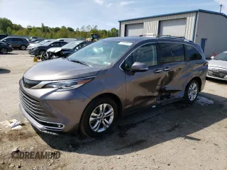 2022 Toyota Sienna Platinum z VIN 5TDESKFC9NS050624, wystawiony jako Copart lot #71543944 z przebiegiem 39 139 mil mil oraz Szkoda całkowita • Salvage title. Historia ofert i sprzedaży dostępna na DreamBid. Obrazek 1.
