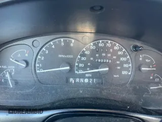 1999 Ford Explorer XLT with VIN 1FMZU32P6XZB94980, listed as a Copart auction lot 66349164 with 290,386 mi miles and Clean title. Bid and sale history available at DreamBid. Image 9.