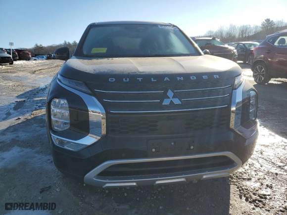 2023 Mitsubishi Outlander SE with VIN JA4J4UA87PZ059115, listed as a Copart auction lot 45951465 with 18,428 mi miles and Salvage Title. Bid and sale history available at carsss.com. Image 5.