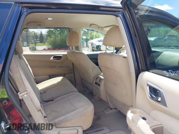 2014 Nissan Pathfinder Platinum with VIN 5N1AR2MN0EC611577, listed as a IAAI auction lot 42336426 with 140,019 mi miles and . Bid and sale history available at DreamBid. Image 8.