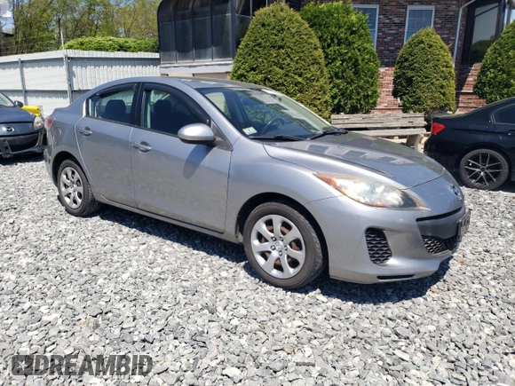 2013 Mazda 3 i Sport with VIN JM1BL1UPXD1807400, listed as a Copart auction lot 56733105 with 96,857 mi miles and Clean Title. Bid and sale history available at DreamBid. Image 4.