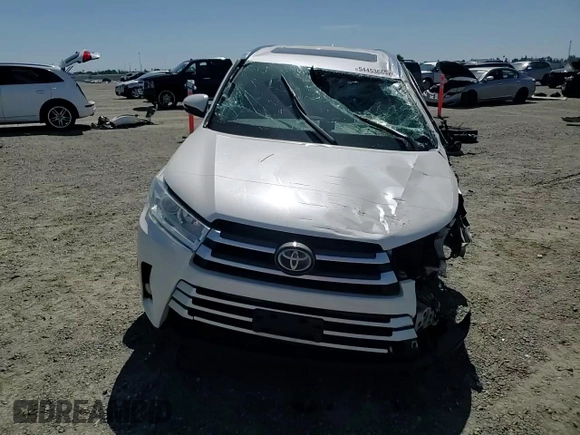 2018 Toyota Highlander SE with VIN 5TDKZRFH9JS528795, listed as a Copart auction lot 54453665 with 114,004 mi miles and Salvage title. Bid and sale history available at DreamBid. Image 15.