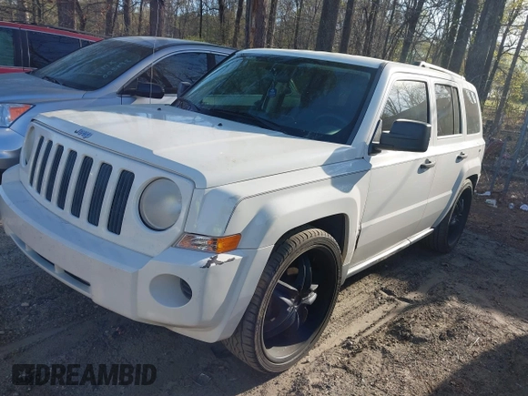 2008 Jeep Patriot Sport с VIN 1J8FT28028D591916, выставлен на аукционе IAAI как лот 41892045 с пробегом 199 004 миль миль и . История ставок и продаж доступна на DreamBid. Изображение 2.