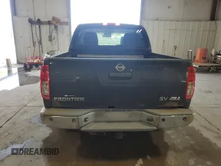 2013 Nissan Frontier SV z VIN 1N6AD0EV8DN755142, wystawiony jako Copart lot #62167895 z przebiegiem 208 708 mil mil oraz Czysty tytuł • Clean title. Historia ofert i sprzedaży dostępna na DreamBid. Obrazek 6.