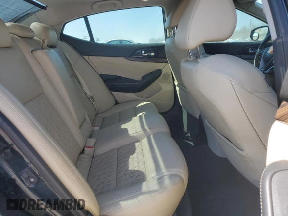 2016 Nissan Maxima SV z VIN 1N4AA6AP8GC376394, wystawiony jako Copart lot #46920535 z przebiegiem 194 499 mil mil oraz Szkoda całkowita • Salvage title. Historia ofert i sprzedaży dostępna na DreamBid. Obrazek 10.