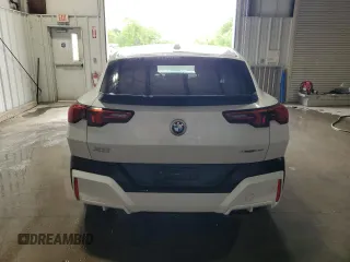 2024 BMW X2 xDrive28i z VIN WBX63GM03R5Z89418, wystawiony jako Copart lot #57406055 z przebiegiem 15 854 mil mil oraz Tytuł czysty. Historia ofert i sprzedaży dostępna na DreamBid. Obrazek 6.