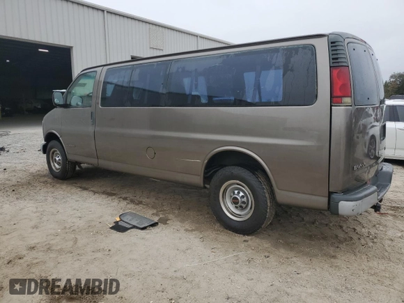 2002 GMC Savana z VIN 1GJHG39G021105787, wystawiony jako Copart lot #85583094 z przebiegiem 237 470 mil mil oraz Szkoda całkowita • Salvage title. Historia ofert i sprzedaży dostępna na DreamBid. Obrazek 2.