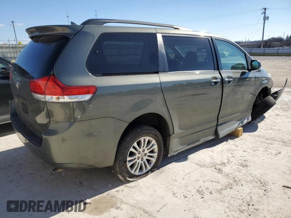 2011 Toyota Sienna XLE AAS с VIN 5TDYK3DC2BS096636, выставлен на аукционе Copart как лот 39746143 с пробегом 77 793 миль миль и На запчасти • Non repairable. История ставок и продаж доступна на DreamBid. Изображение 3.