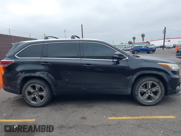 2014 Toyota Highlander Limited with VIN 5TDYKRFHXES015138, listed as a IAAI auction lot 42421746 with 130,223 mi miles and . Bid and sale history available at DreamBid. Image 13.