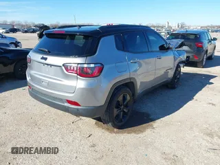 2018 Jeep Compass Latitude with VIN 3C4NJCBB6JT407702, listed as a IAAI auction lot 41204505 with 38,073 mi miles. Bid and sale history available at carsss.com. Image 4.