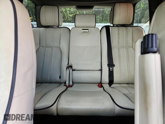 2010 Land Rover Range Rover SC with VIN SALMF1E44AA319486, listed as a Copart auction lot 61178965 with 191,360 mi miles and Clean title. Bid and sale history available at DreamBid. Image 10.