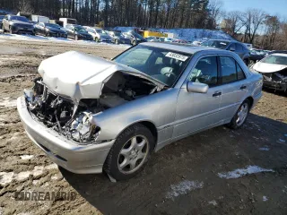 2000 Mercedes-Benz C 230 Kompressor with VIN WDBHA24G6YA833597, listed as a Copart auction lot 43032875 with 98,931 mi miles and Clean Title. Bid and sale history available at carsss.com. Image 1.