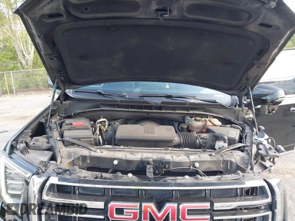 2021 GMC Yukon SLT with VIN 1GKS1BKD8MR264204, listed as a IAAI auction lot 41859983 with 118,968 mi miles. Bid and sale history available at carsss.com. Image 10.