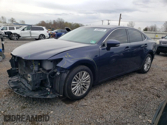 2014 Lexus ES 350 with VIN JTHBK1GGXE2131989, listed as a Copart auction lot 52695445 with 102,076 mi miles and Salvage Title. Bid and sale history available at carsss.com. Image 1.