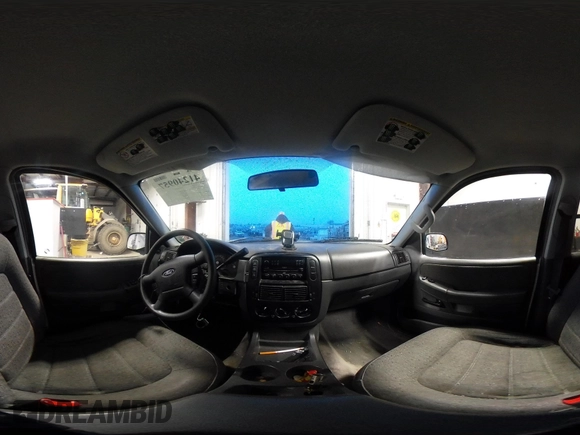 2004 Ford Explorer XLS z VIN 1FMZU72K14ZB03010, wystawiony jako IAAI lot #41240957 z przebiegiem 185 144 mil mil oraz . Historia ofert i sprzedaży dostępna na DreamBid. Obrazek 19.