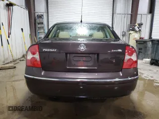 2004 Volkswagen Passat GLS z VIN WVWPD63B24P158792, wystawiony jako Copart lot #53449945 z przebiegiem 90 749 mil mil oraz Szkoda całkowita • Salvage title. Historia ofert i sprzedaży dostępna na DreamBid. Obrazek 6.