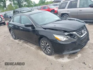 2017 Nissan Altima SV z VIN 1N4AL3AP0HC227214, wystawiony jako IAAI lot #42313996 z przebiegiem 148 145 mil mil oraz . Historia ofert i sprzedaży dostępna na DreamBid. Obrazek 1.