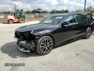 2025 BMW 7 Series 740i xDrive z VIN WBA33EH00SCU16683, wystawiony jako Copart lot #47573935 z przebiegiem 374 mil mil oraz Czysty tytuł • Clean title. Historia ofert i sprzedaży dostępna na DreamBid. Obrazek 14.