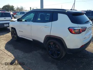 2020 Jeep Compass Latitude with VIN 3C4NJCBB6LT147594, listed as a IAAI auction lot 41592201 with 32,383 mi miles and . Bid and sale history available at DreamBid. Image 3.