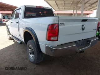 2012 Ram 2500 ST z VIN 3C6TD5CT4CG345995, wystawiony jako IAAI lot #42429630 z przebiegiem 182 396 mil mil oraz . Historia ofert i sprzedaży dostępna na DreamBid. Obrazek 3.