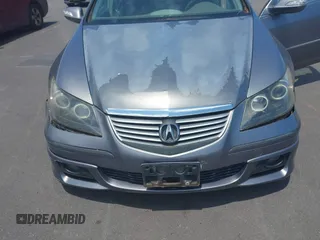 2005 Acura RL with VIN JH4KB16315C004640, listed as a IAAI auction lot 42612724 with 142,227 mi miles and . Bid and sale history available at DreamBid. Image 6.