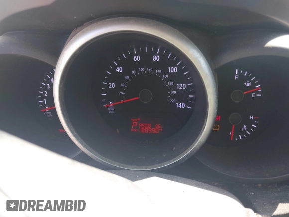2013 Kia Soul + z VIN KNDJT2A64D7534349, wystawiony jako IAAI lot #42088079 z przebiegiem 188 990 mil mil oraz . Historia ofert i sprzedaży dostępna na DreamBid. Obrazek 7.