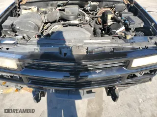 2000 Chevrolet Tahoe Limited with VIN 1GNEC13R4YR141259, listed as a Copart auction lot 85578904 with 195,944 mi miles and Salvage Title. Bid and sale history available at carsss.com. Image 12.