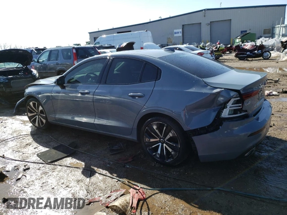 2022 Volvo S60 Momentum with VIN 7JRL12TZ9NG160667, listed as a Copart auction lot 45374123 with 26,346 mi miles. Bid and sale history available at carsss.com. Image 2.