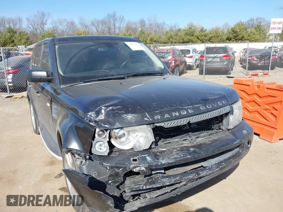 2009 Land Rover Range Rover Sport HSE with VIN SALSK25419A209483, listed as a IAAI auction lot 41807493 with 202,161 mi miles. Bid and sale history available at carsss.com. Image 1.