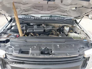 2019 Ford F-250 XL z VIN 1FT7W2B60KEF78955, wystawiony jako IAAI lot #41851147 z przebiegiem 205 275 mil mil oraz . Historia ofert i sprzedaży dostępna na DreamBid. Obrazek 10.