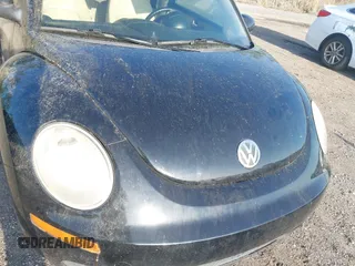 2009 Volkswagen New Beetle Coupe S with VIN 3VWPW31C79M517049, listed as a IAAI auction lot 41944475 with 100,204 mi miles. Bid and sale history available at carsss.com. Image 6.