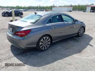 2019 Mercedes-Benz CLA 250 с VIN WDDSJ4EB4KN773539, выставлен на аукционе IAAI как лот 42299213 с пробегом 55 007 миль миль и . История ставок и продаж доступна на DreamBid. Изображение 4.