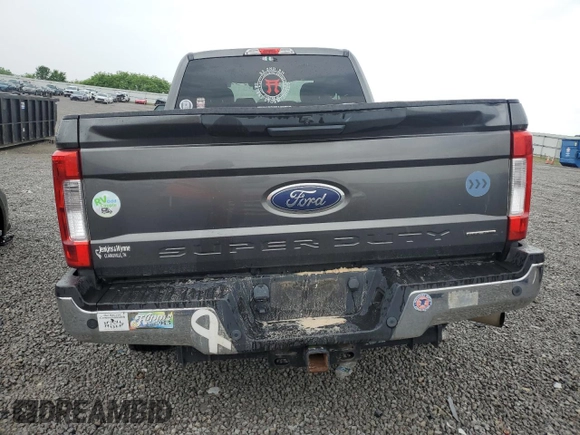 2017 Ford F-250 XLT с VIN 1FT7X2B64HEC84139, выставлен на аукционе Copart как лот 57456575 с пробегом 57 308 миль миль и Списание • Salvage title. История ставок и продаж доступна на DreamBid. Изображение 6.