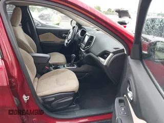2017 Jeep Cherokee Latitude с VIN 1C4PJLCB6HW534784, выставлен на аукционе IAAI как лот 42156661 с пробегом 140 764 миль миль и . История ставок и продаж доступна на DreamBid. Изображение 5.