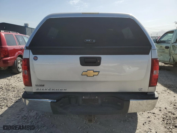 2010 Chevrolet Silverado 1500 LT with VIN 3GCRKSE31AG106566, listed as a Copart auction lot 52511295 with 250,445 mi miles and Clean Title. Bid and sale history available at carsss.com. Image 6.