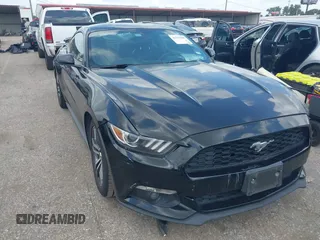 2017 Ford Mustang EcoBoost z VIN 1FA6P8TH9H5313347, wystawiony jako IAAI lot #42555488 z przebiegiem 117 854 mil mil oraz . Historia ofert i sprzedaży dostępna na DreamBid. Obrazek 1.