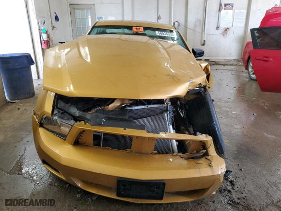2010 Ford Mustang V6 with VIN 1ZVBP8AN8A5147746, listed as a Copart auction lot 50035335 with 46,404 mi miles and Salvage Title. Bid and sale history available at carsss.com. Image 5.