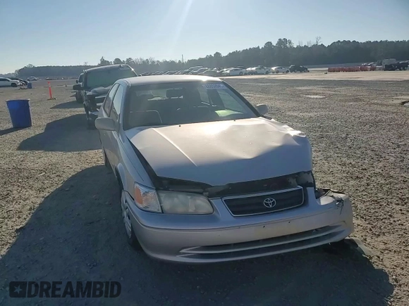 2000 Toyota Camry CE z VIN 4T1BG22K7YU738912, wystawiony jako Copart lot #88852845 z przebiegiem 122 569 mil mil oraz Szkoda całkowita • Salvage title. Historia ofert i sprzedaży dostępna na DreamBid. Obrazek 11.