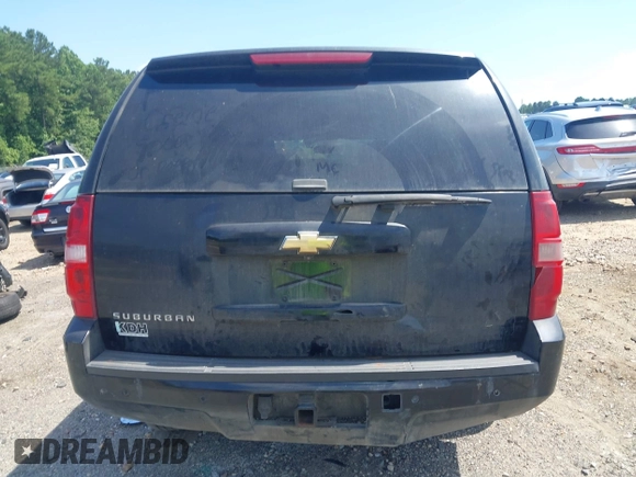 2007 Chevrolet Suburban LTZ with VIN 1GNFK16307J125636, listed as a IAAI auction lot 42622246 with Not provided miles and . Bid and sale history available at DreamBid. Image 17.