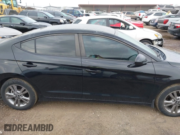 2018 Hyundai Elantra SEL z VIN KMHD84LF2JU492179, wystawiony jako IAAI lot #41883084 z przebiegiem 39 642 mil mil oraz . Historia ofert i sprzedaży dostępna na DreamBid. Obrazek 13.