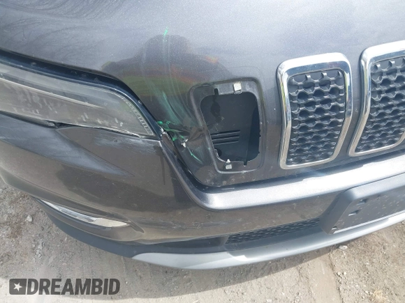 2020 Jeep Cherokee Limited с VIN 1C4PJLDB9LD529985, выставлен на аукционе IAAI как лот 42074723 с пробегом 93 765 миль миль и . История ставок и продаж доступна на DreamBid. Изображение 19.