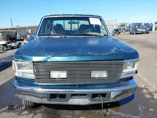 1996 Ford F-350 с VIN 1FTJW35F5TEA87189, выставлен на аукционе IAAI как лот 42228541 с пробегом 228 747 миль миль и . История ставок и продаж доступна на DreamBid. Изображение 12.